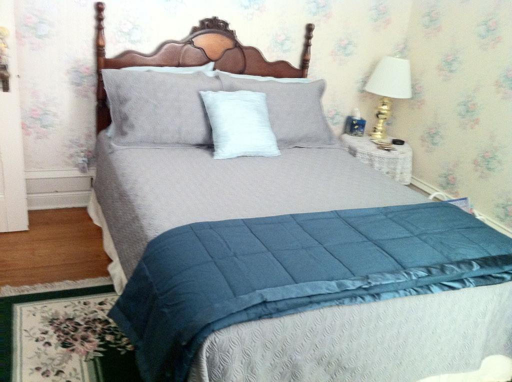 Grand Avenue Bed And Breakfast 迦太基 外观 照片
