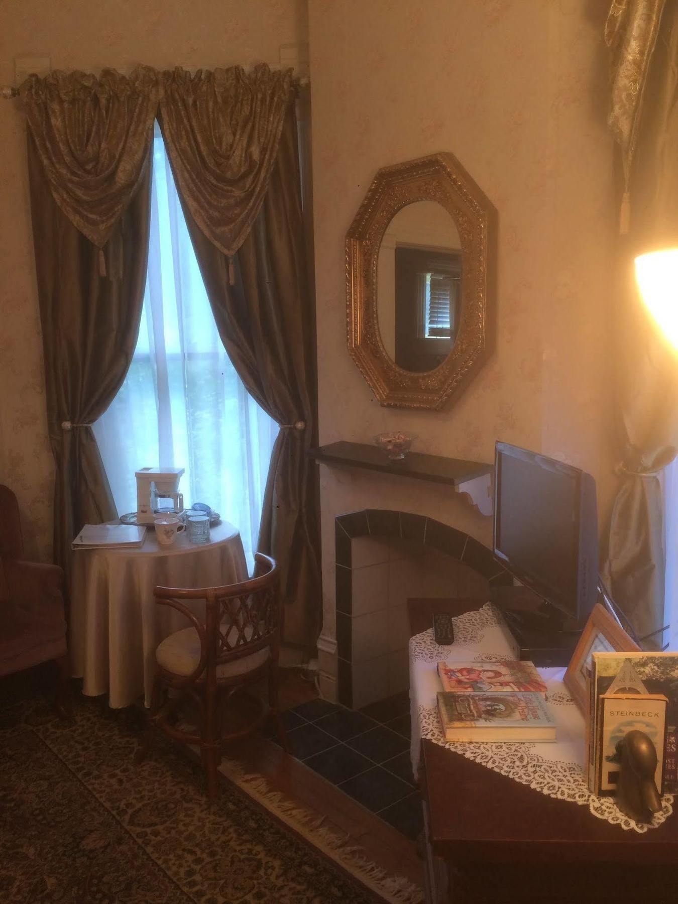 Grand Avenue Bed And Breakfast 迦太基 外观 照片
